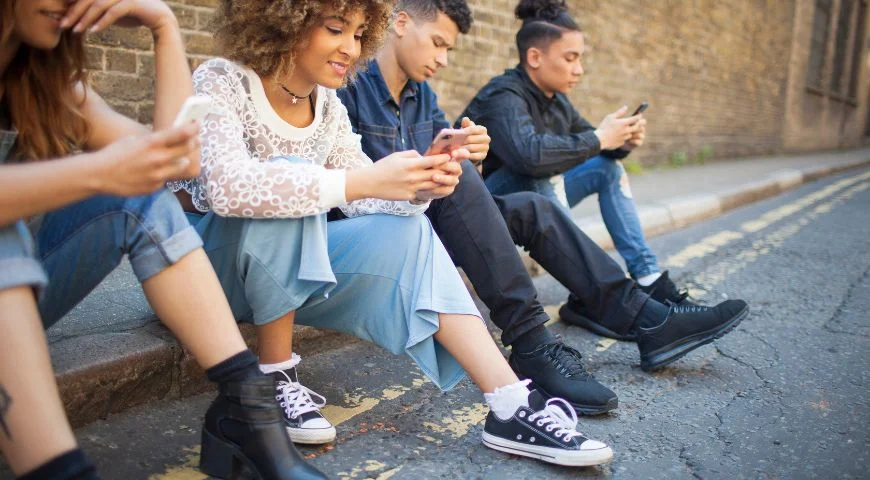 Real Risk to Youth Mental Health_ Addictive Phone Use