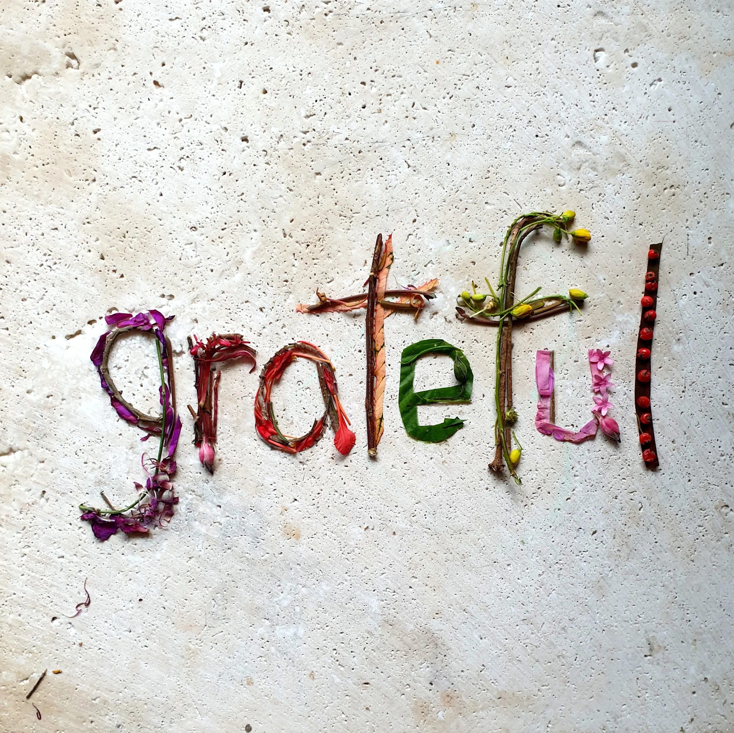 How To Raise Grateful Kids in a Digital Age