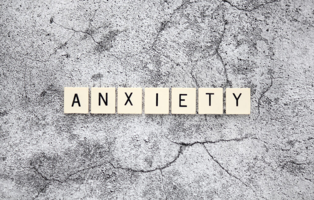 How to Deal with Anxiety Without Medication: Natural Strategies That Work
